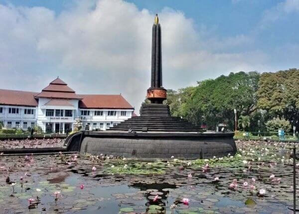 Monumen Monumen Bersejarah Yang Berada Di Malang Ongis Travel 