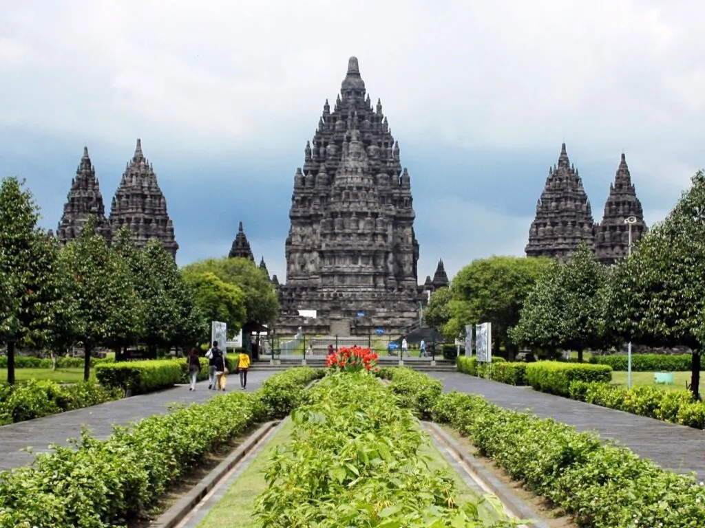 wisata jogja candi prambanan