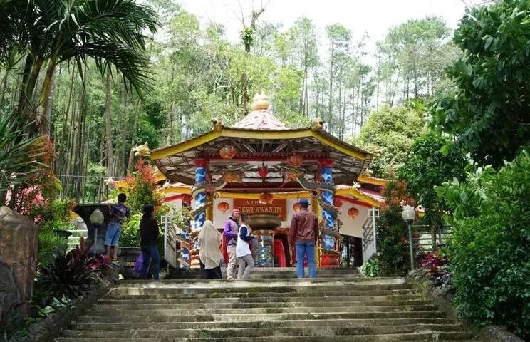 keraton gunung kawi