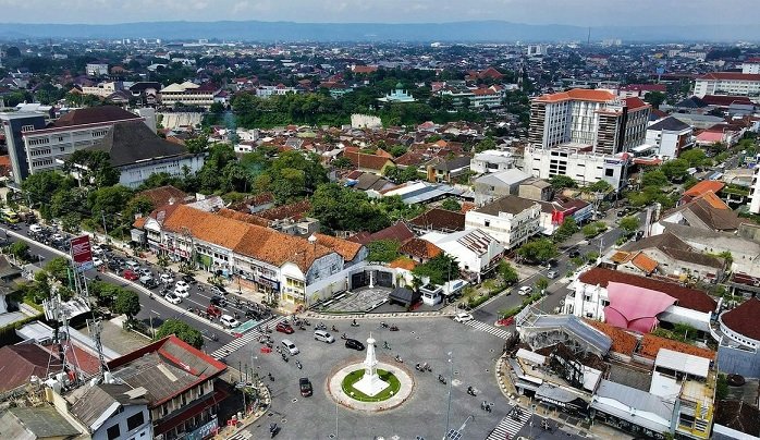 kota terkecil jawa timur 2025