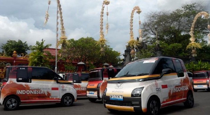 mobil listrik batik air